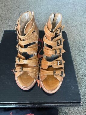 Freebird Quinn Tan/Wheat Adjustable Straps Leather Heeled Boots 6 Sold Out